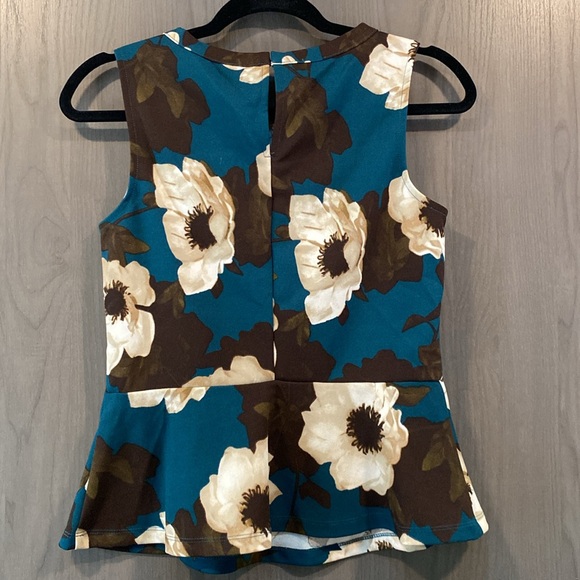Banana Republic Factory Floral Peplum Tank Top - Picture 4 of 4